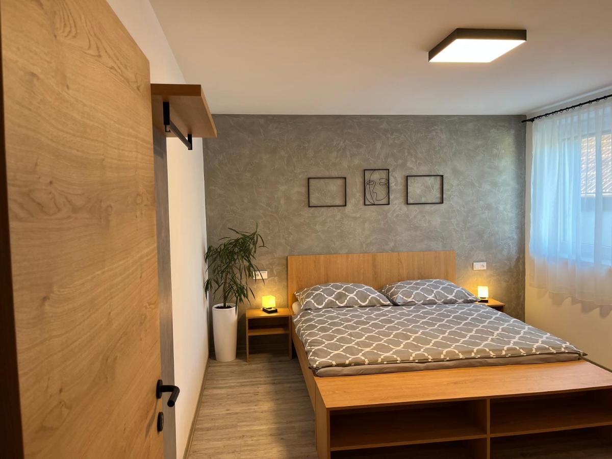 Holiday home Prazdninovy Dum Na Rajcurne